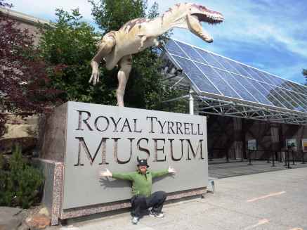 118 DES at Royal Tyrrell Museum-min
